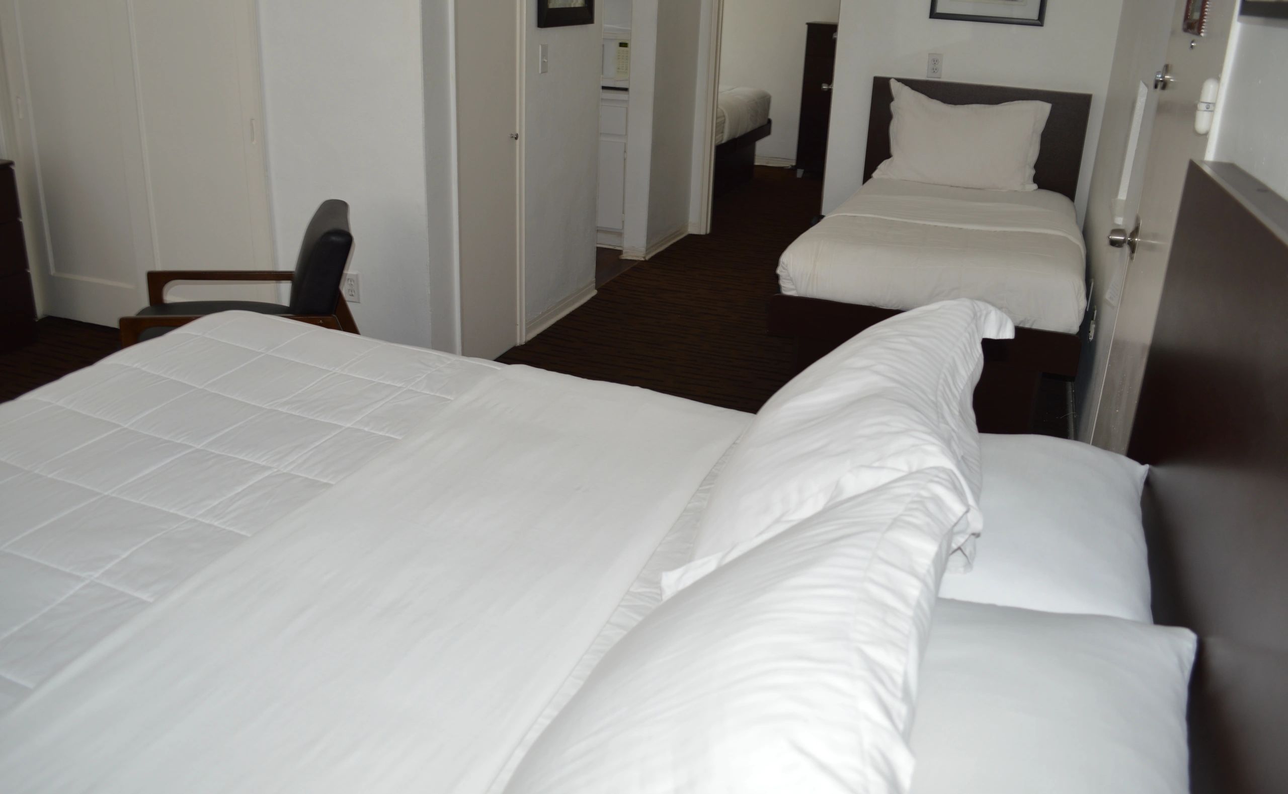 Island House South Beach Hotel — gallery preview 2