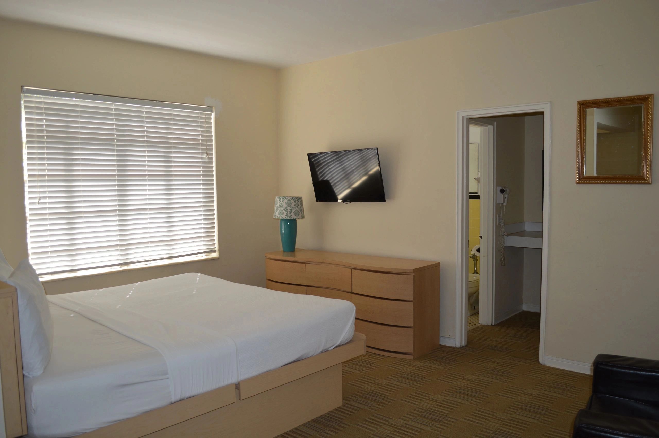 Island House South Beach Hotel — photo 13 of 23