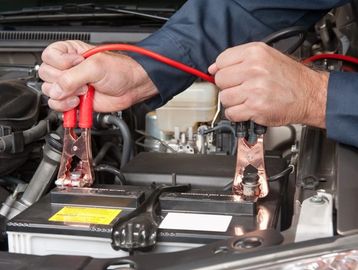 jump start your dead car, truck, SUV battery in Orlando Florida