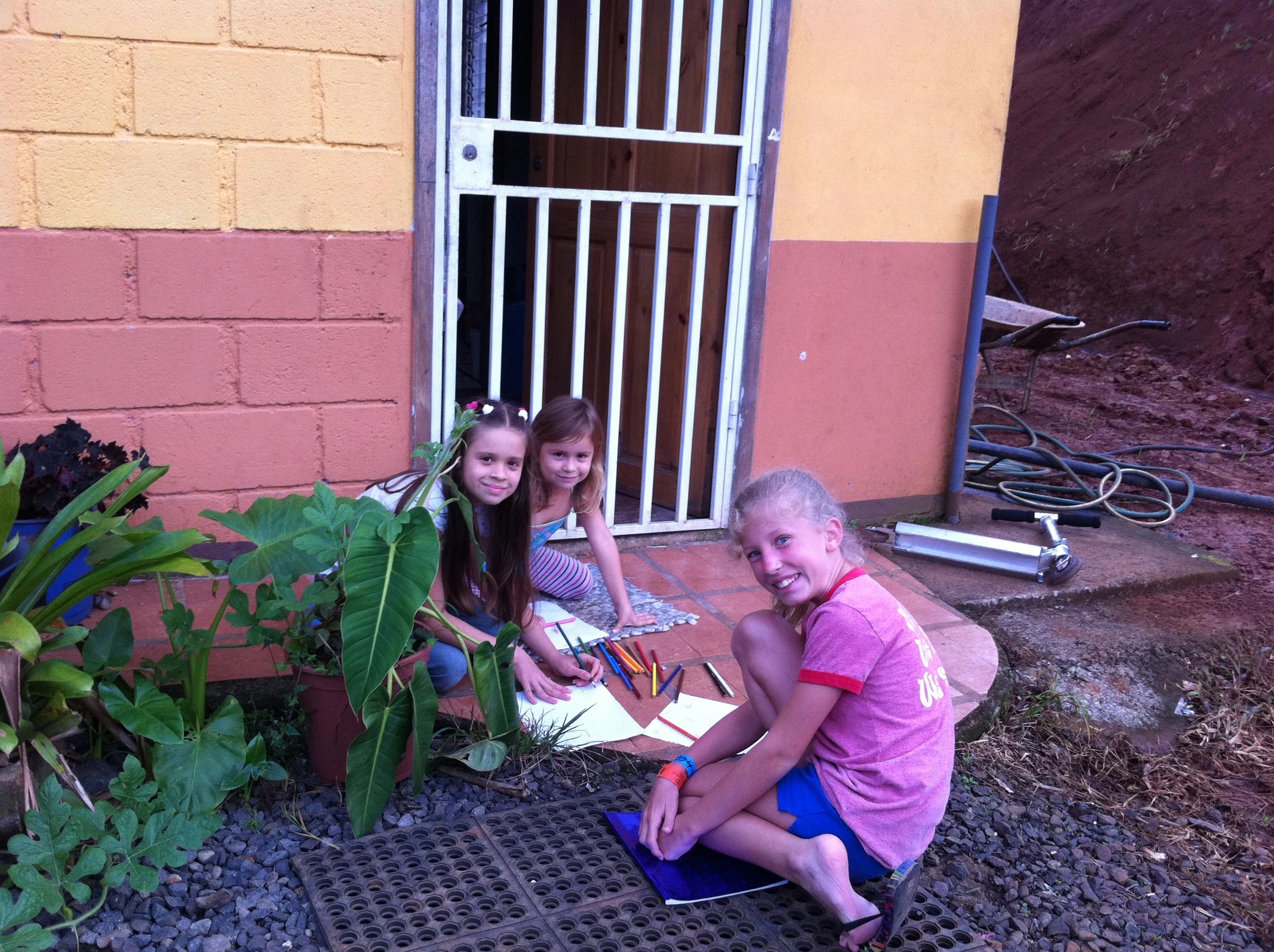 Katie gave her art supplies to the children she met in Costa Rica