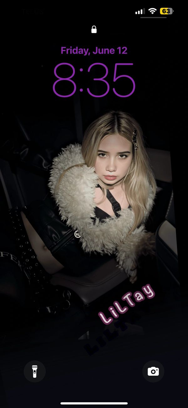 LiLTay wallpaper back seat of ford bronco lockscreen