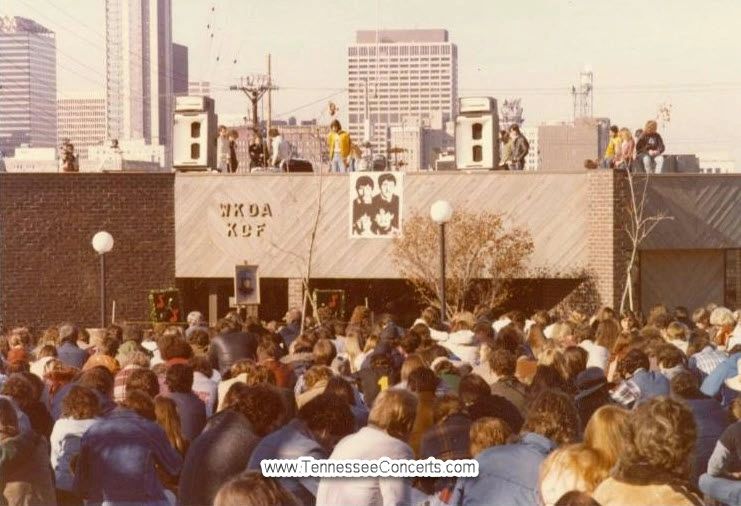 A large crowd showed up for this event, part of a worldwide Vigil on December 14, 1980
Picture by Ni