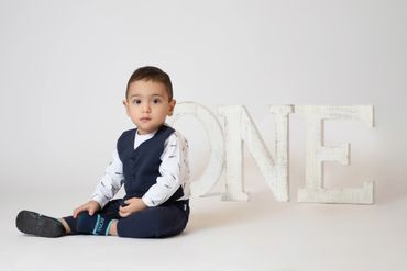 first birthday session in studio 