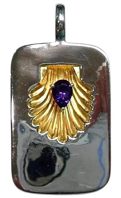 A Gold Plated Silver  Pendant
set with Amethyst