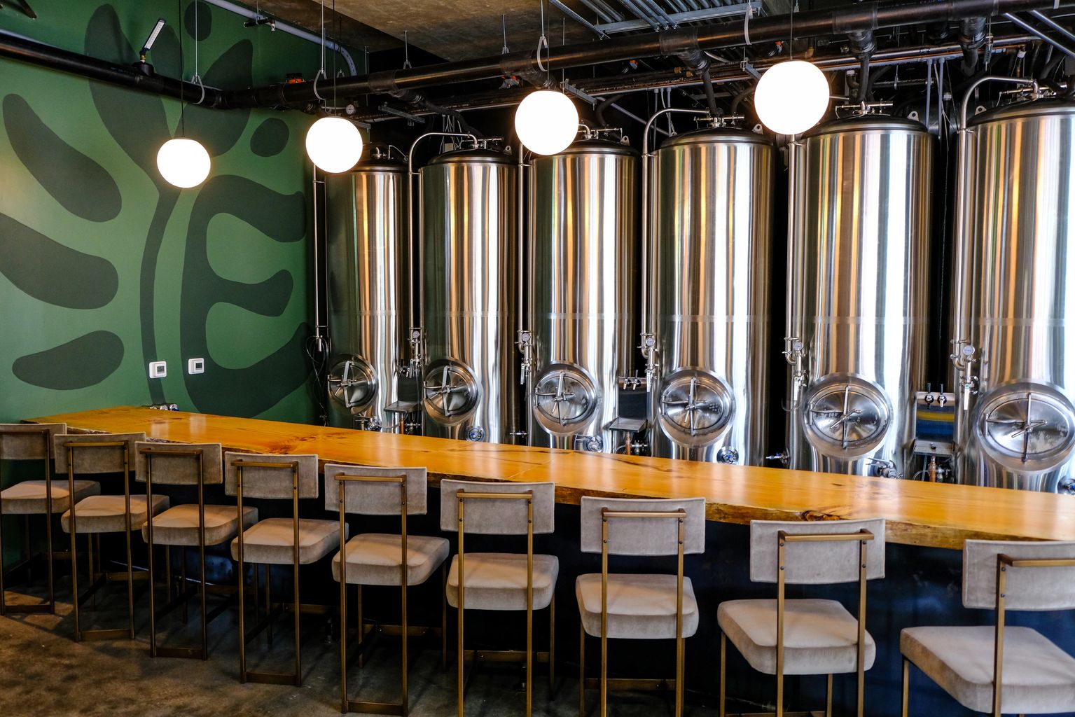 Bar photo 2