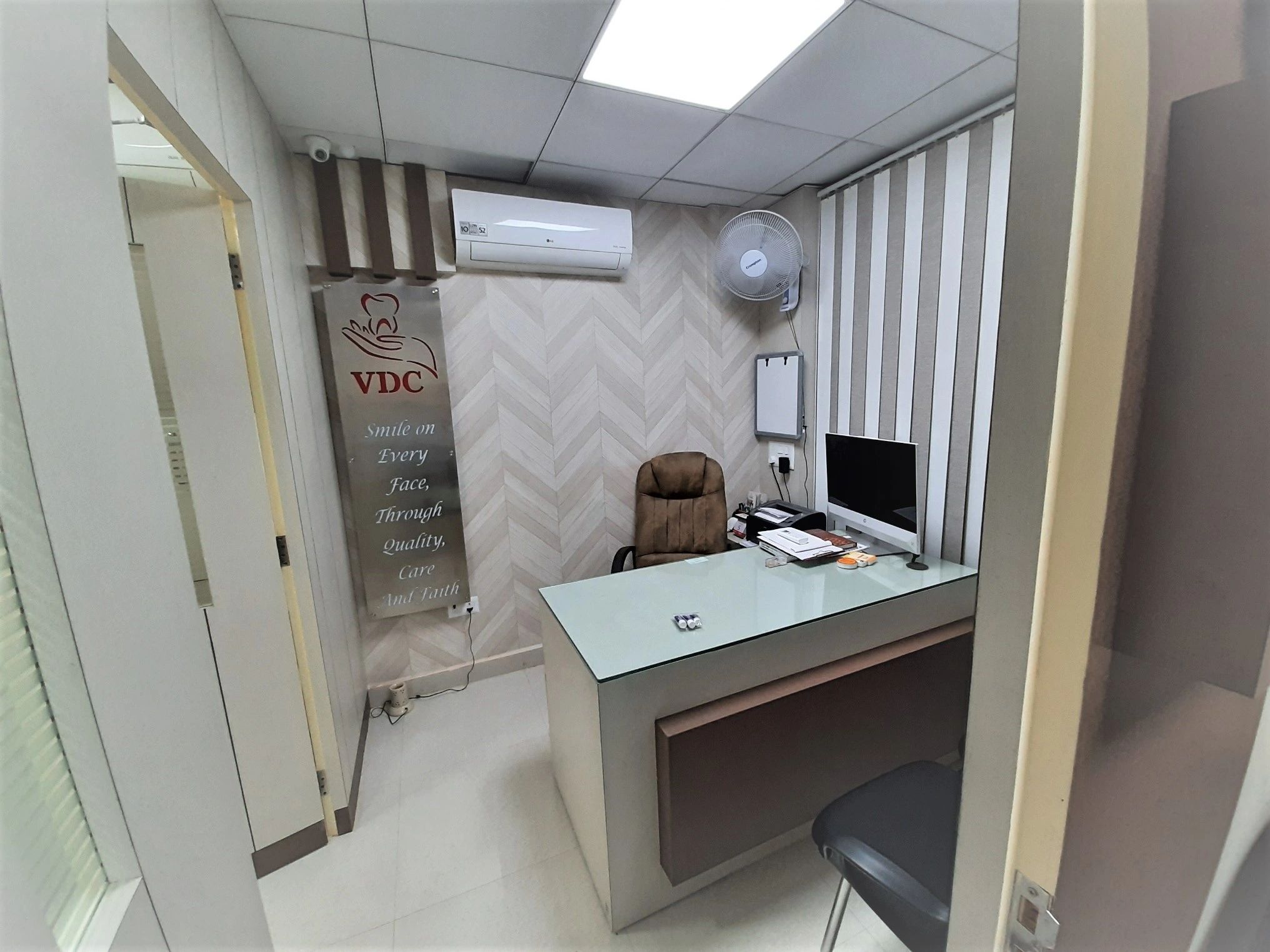 Vijay Dental Clinic and Dental Implant Centre Home