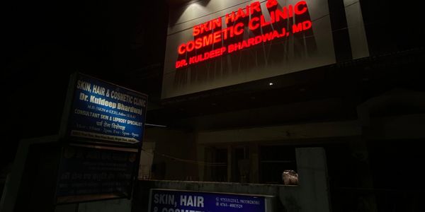 Address "1st floor 2225-2 Near Prem Mandir Wright Town Jabalpur" - Skin Hair and Cosmetic Clinic