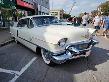 Cadillac Coupe DeVille 1956