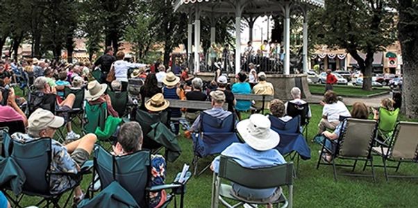 Audience at Courthouse Square - Prescott Arizona