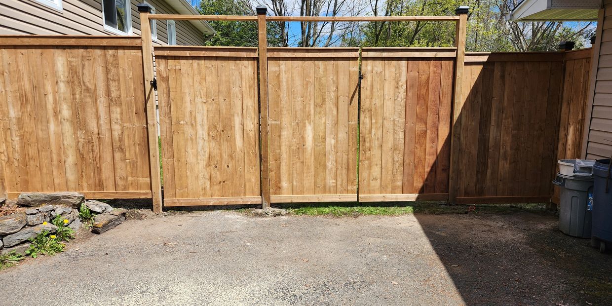 The Different Styles of Wood Fences - Ideal Fence Ottawa