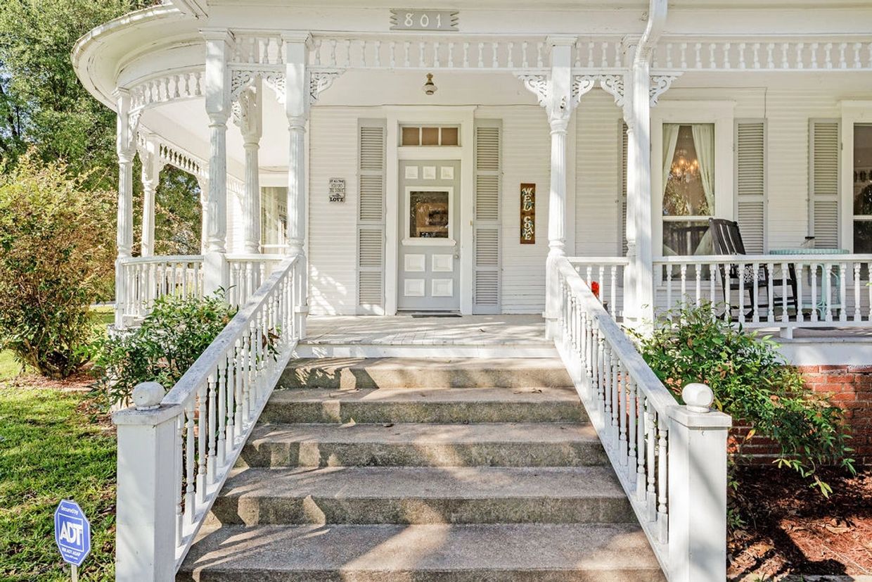 RestASpell Vacation Rental Comanche, Texas