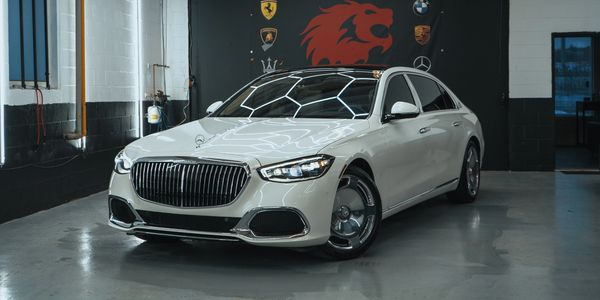 Elegance with privacy 
Tinted with our premium ceramic film 