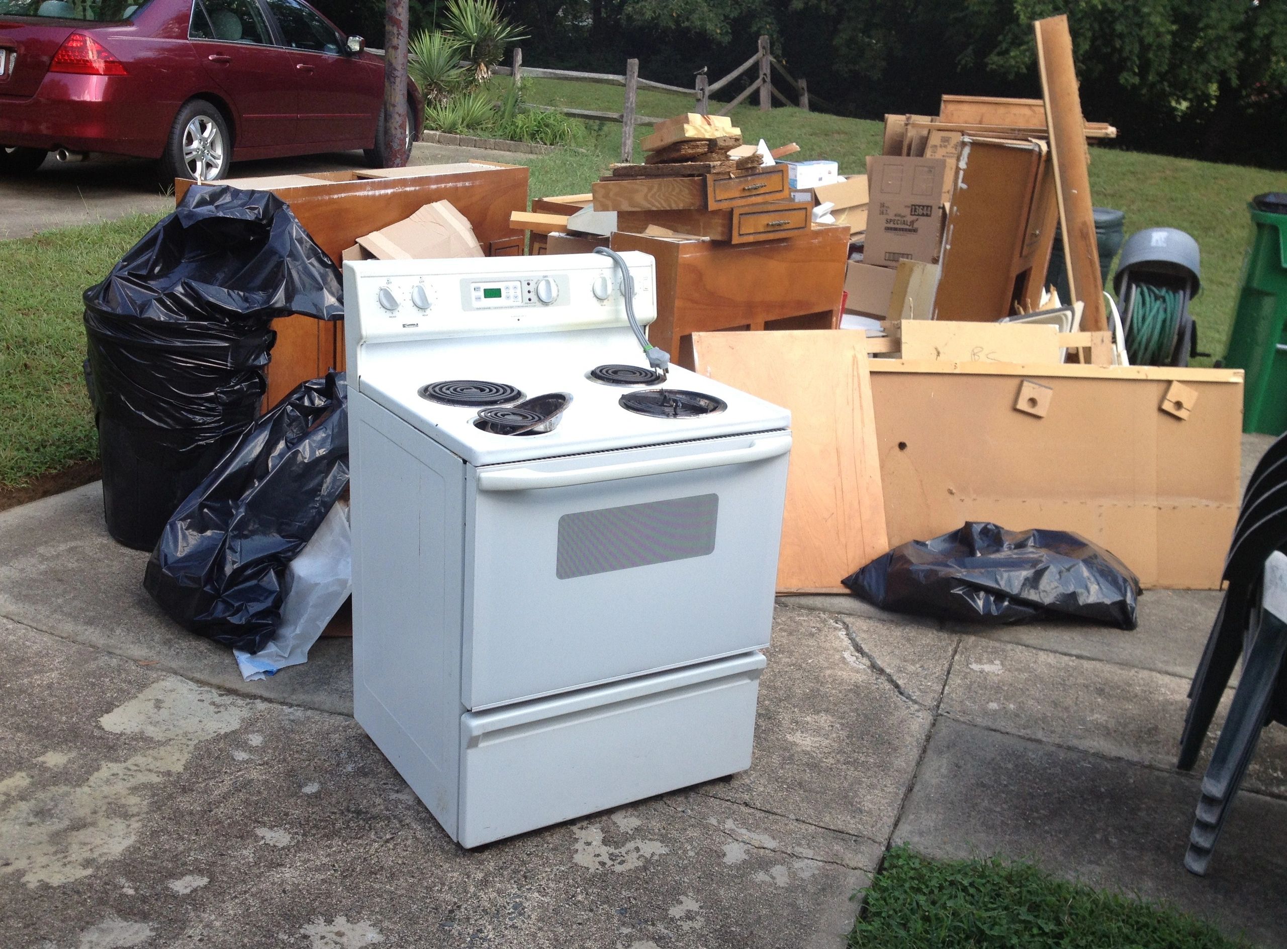 Why Junk Removal Companies Are Your Best Bet For Tidy Up 3