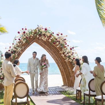 Intimate wedding on the beach