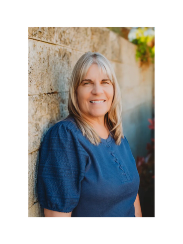 My name is Cindy Coray,  Let me help you navigate your real estate journey.
