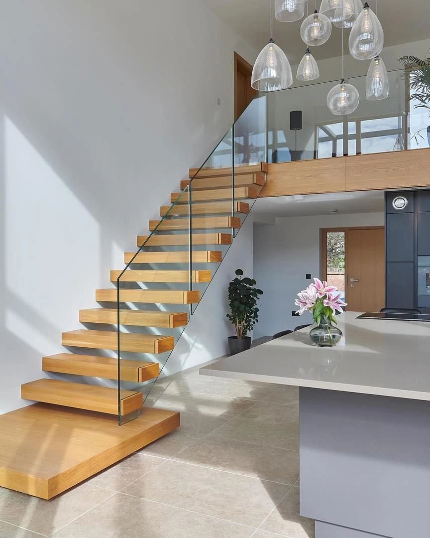 CANTILEVERED STAIRCASES, GLASS STAIRCASES, BESPOKE DESIGN STAIRCASES, OPEN TREAD STAIRCASES