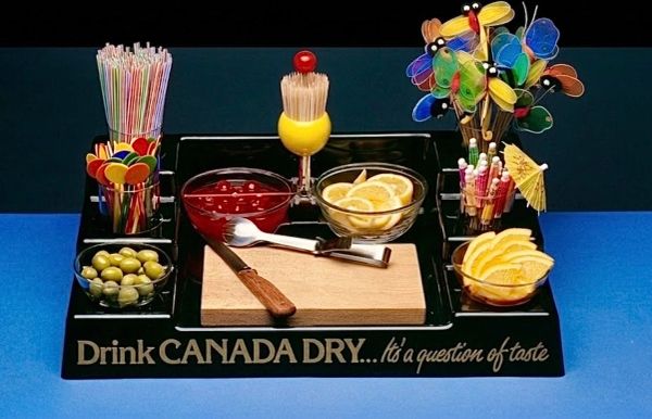 Drink Canada Dry drink garnishes setup.