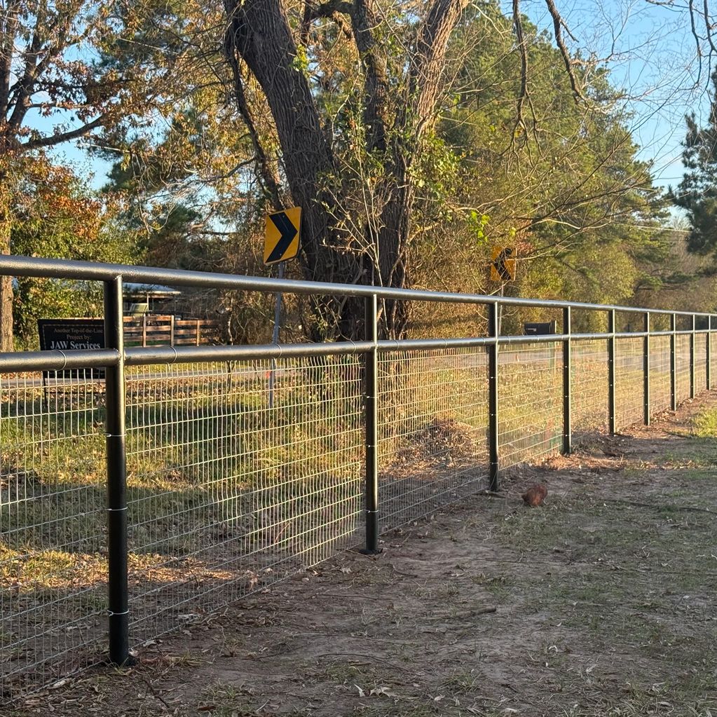 This is our most popular option - what we have started calling the “JAW Fence”.  Pictured here is 2 