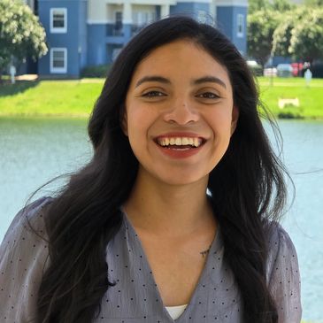 Photo of Mayra Rodriguez, a Graduate Level Counselor