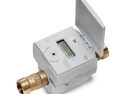 Digital water meter with brass fittings and an LCD display.
