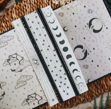 Photograph by @lostinbookworld