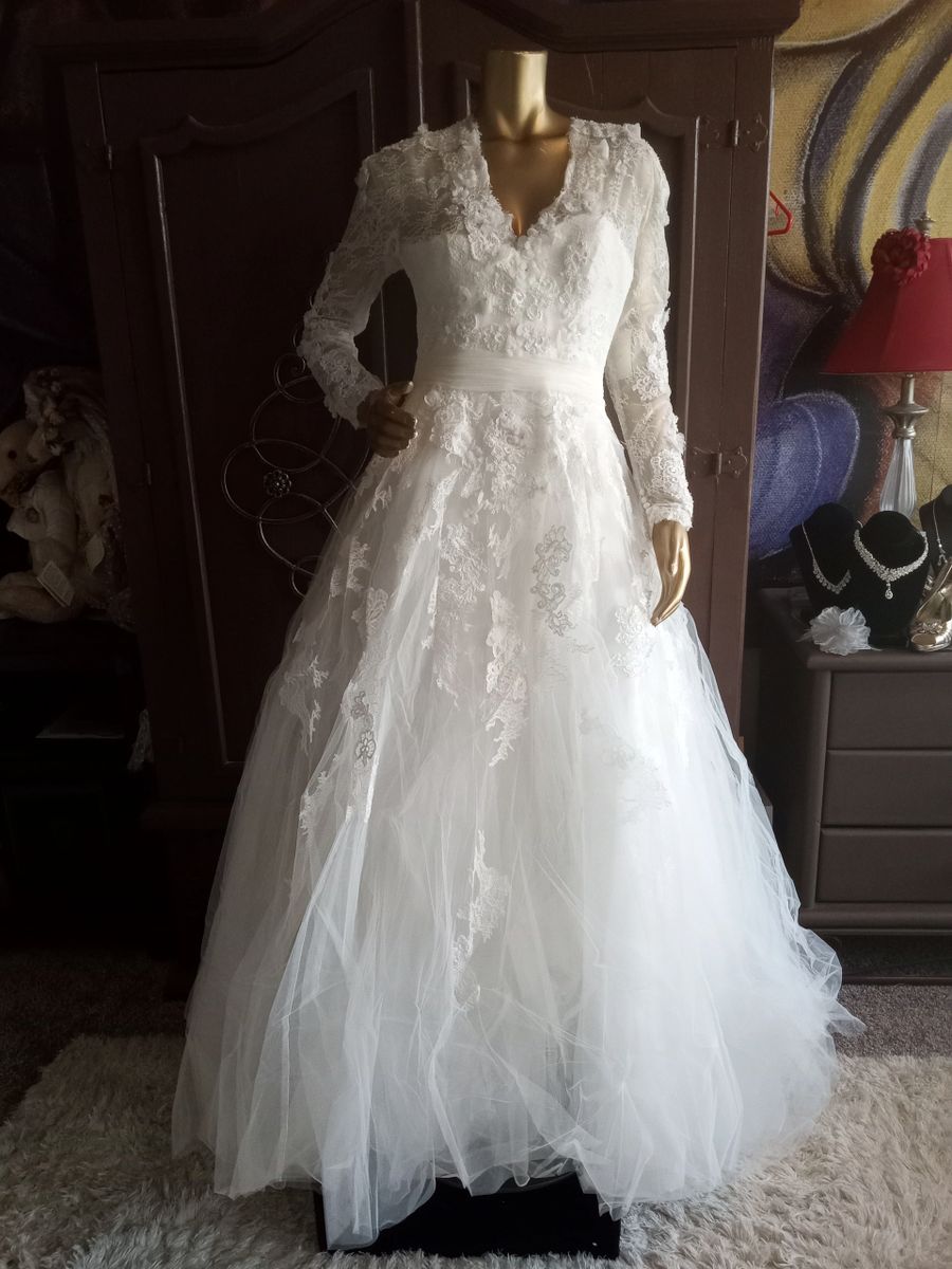 Luxury Ball Gown Sweetheart Neckline Long Sleeves Sequin White Wedding Dresses Brides Dress