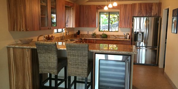 custom cabinets for kitchen and conduminuims