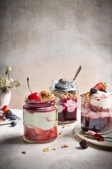 Yogurt parfaits, Yogurt, Yogurt with fruit, dessert, yogurt pot