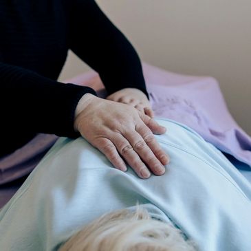 Health and Wellness Practitioner Ruth practices Myofascial Release.