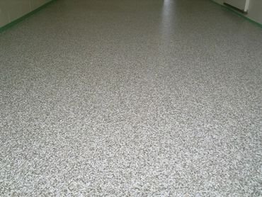 Flake epoxy flooring in garage