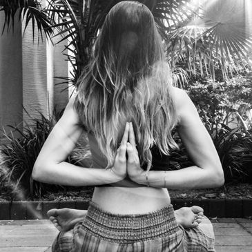 Join The Wavement - Where you can schedule yoga classes with amandavibess