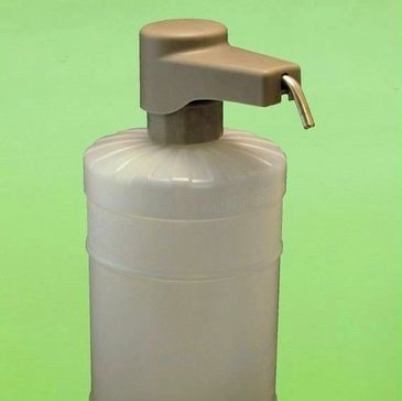 AR300 Bottle Top Dispenser for Gallon and 4L Bottles