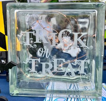 Glass block with sand blasted seasonal design