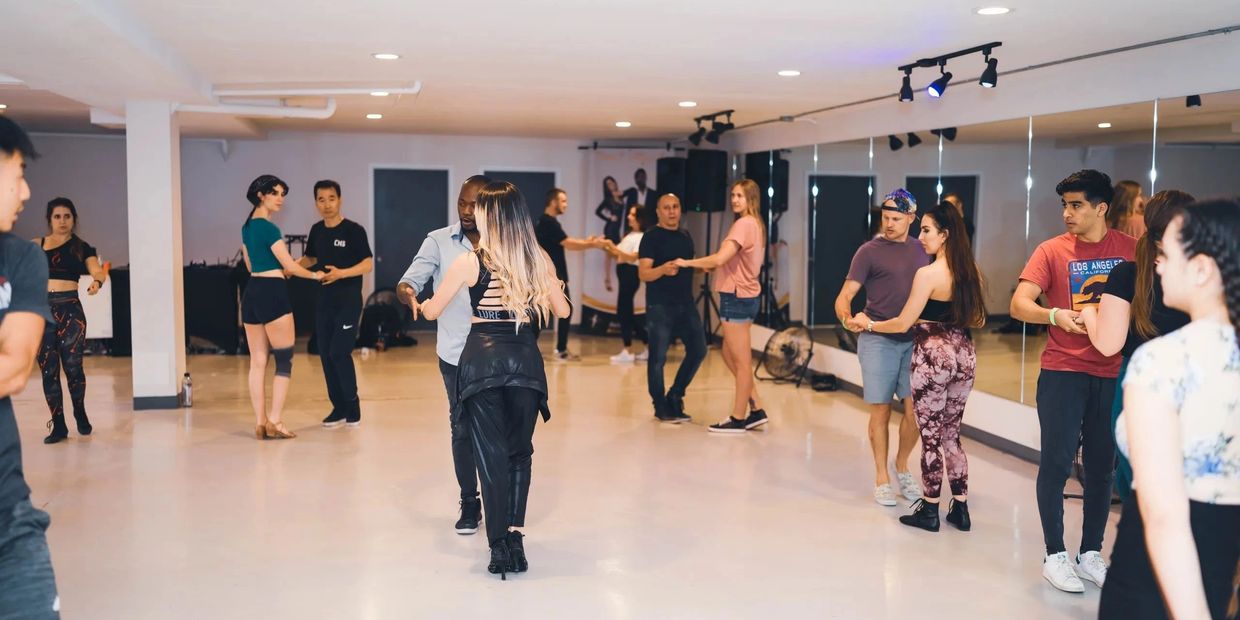 bachata classes Miami
sensual bachata classes Miami
private bachata lessons Miami
