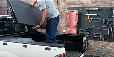 Easy to remove Rigidek Multiflex bakkie tonneau cover on a Ford Ranger