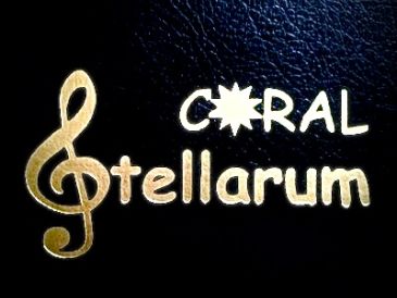 Logo de Coral Stellarum con clave de sol.