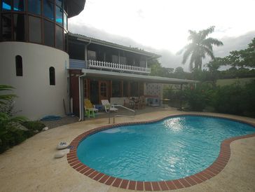 Puerto LImón house with pool