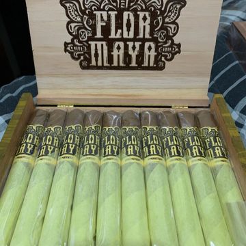 Connecticut: Creamy, smooth, light earth, nuts, and subtle sweetness.
