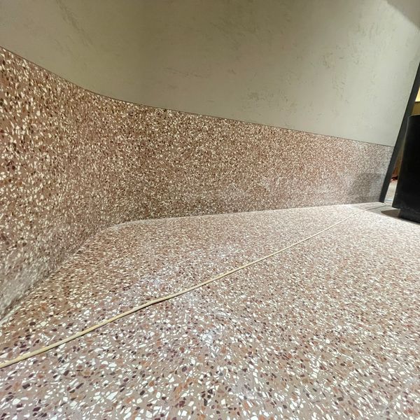 昀創建材,威凱工程,室內外磁磚施工,打底,馬賽克磁磚,高架工程.大板磚,泳池工程,