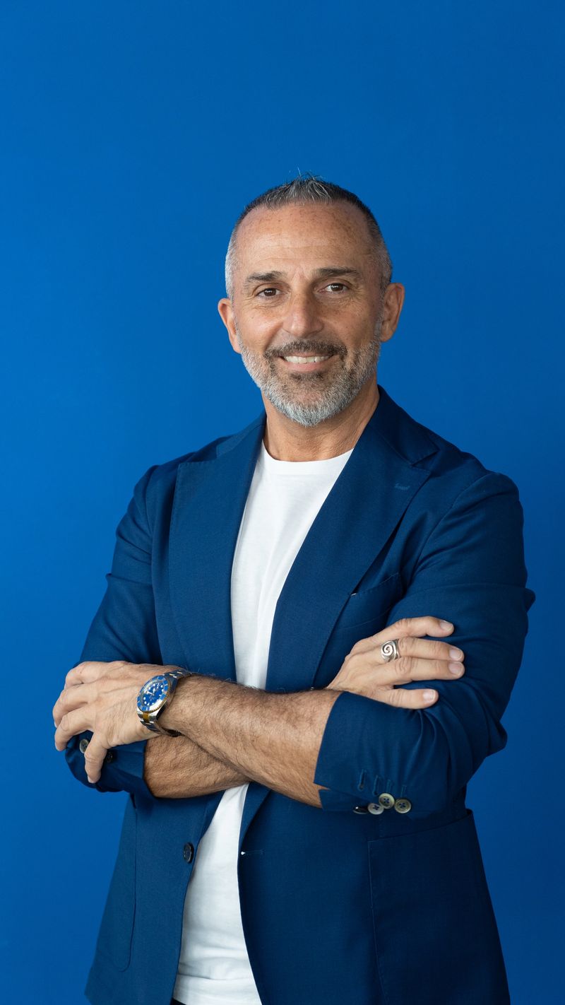 FOTO VINCENZO570.jpg