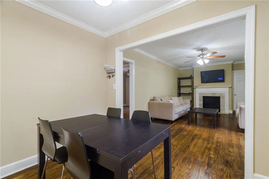Lindbergh residence before renovation, photo 10