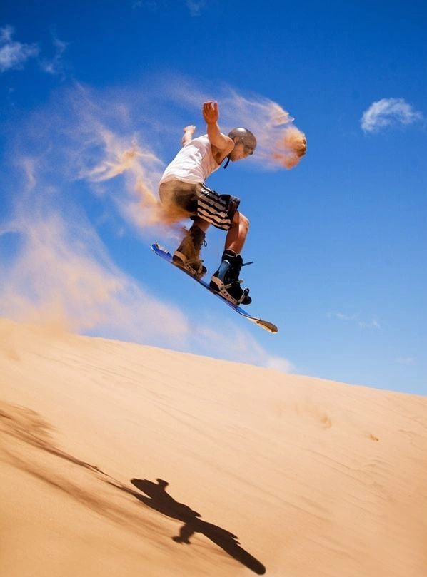 Skateboarding for beginners in Dubai - where every dune is a new challenge.