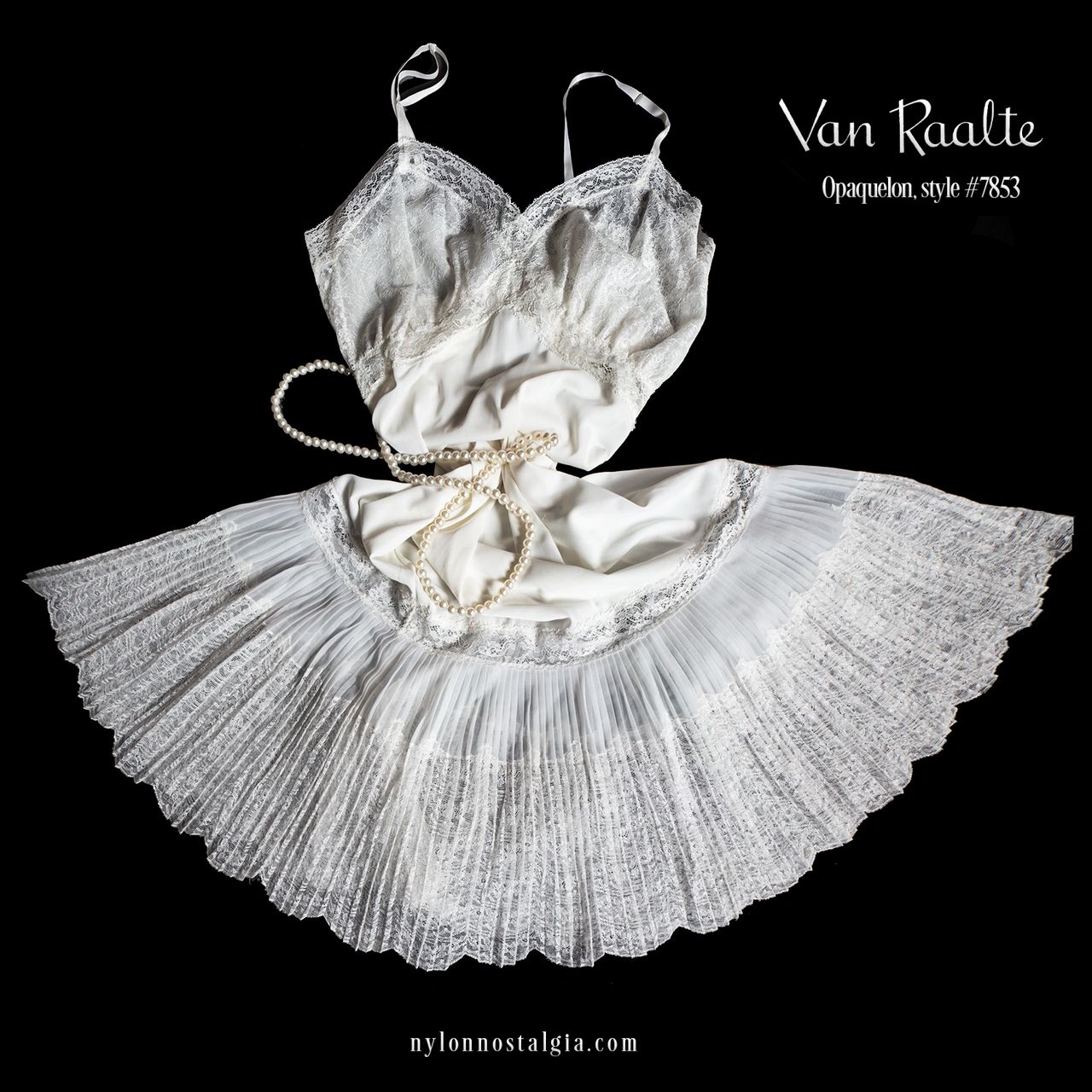 How to date Van Raalte vintage nylon slips: your ultimate guide display picture 1