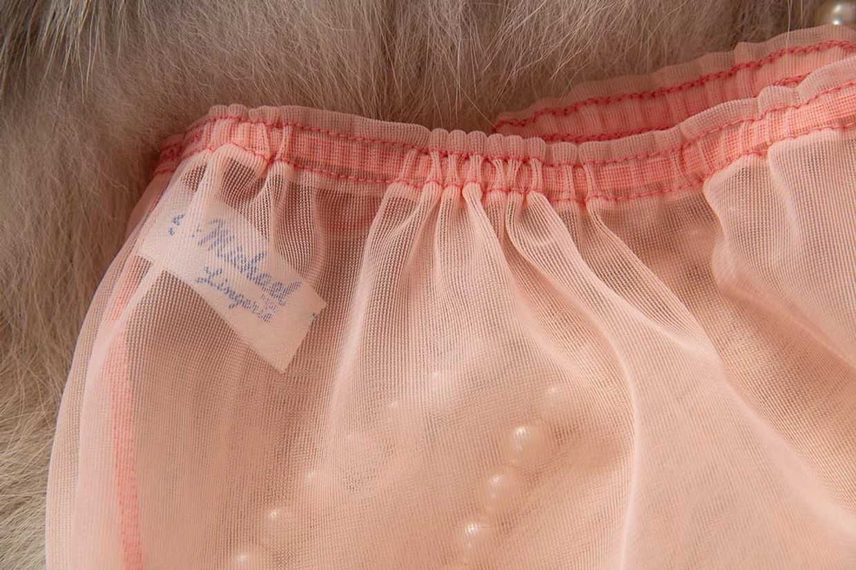 In praise of vintage nylon slips–which should I buy and why?