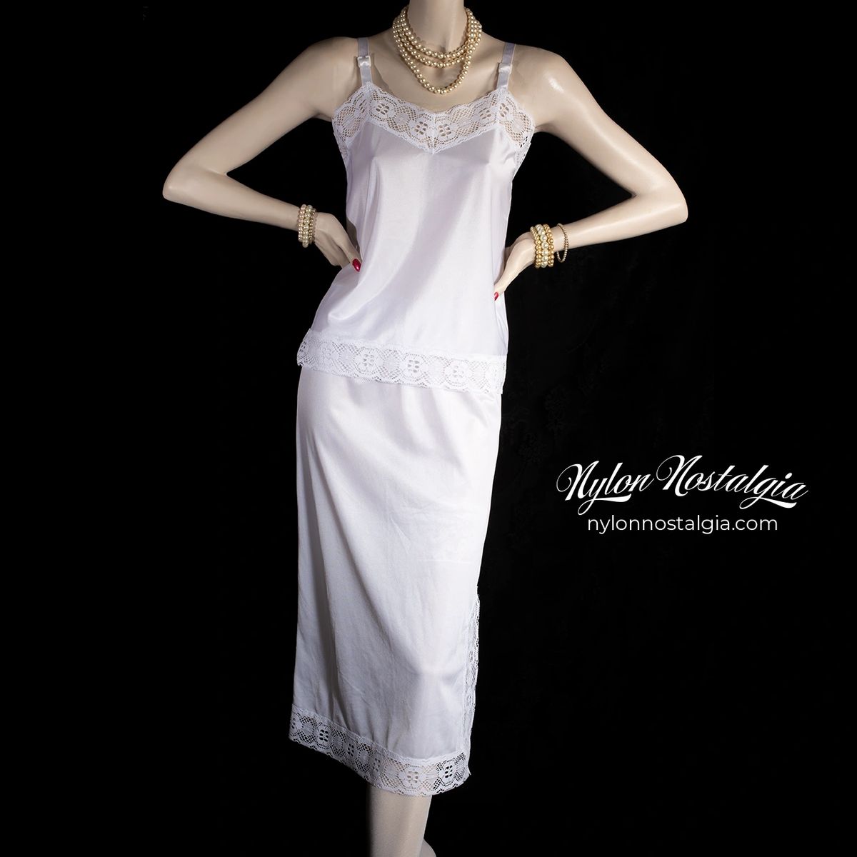 Lovely 1980's vintage shimmering silky soft bridal white nylon lace