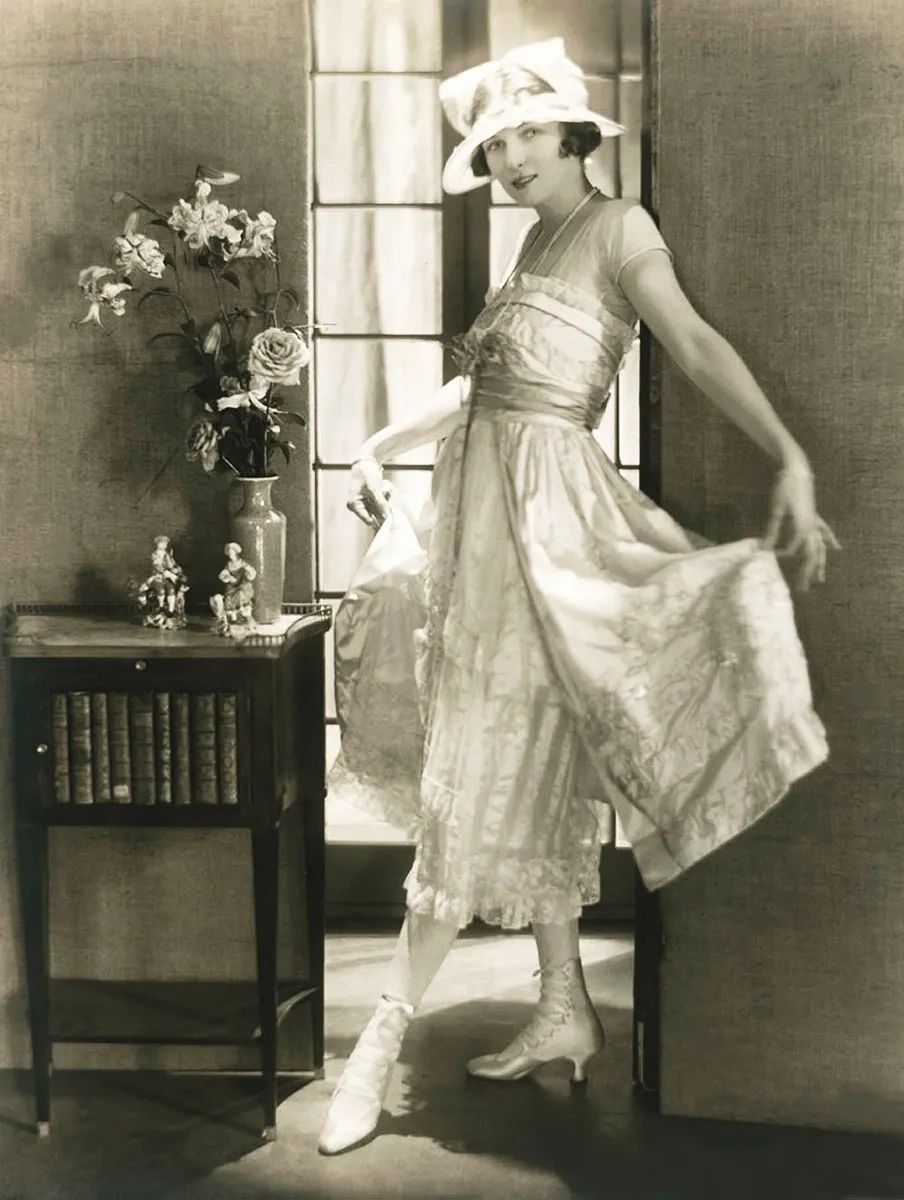 Lucille: The Woman Who Invented Fashion Shows