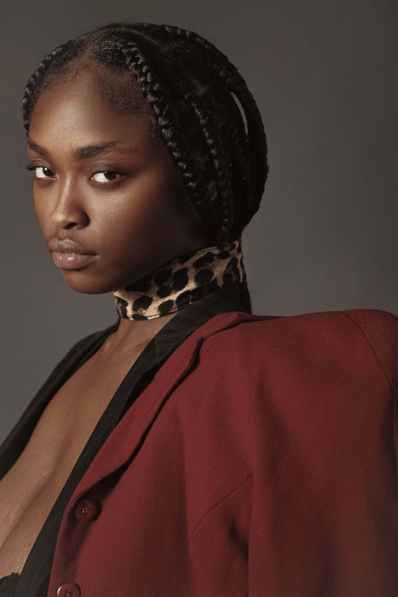Photographer & MUA: @munglassy 