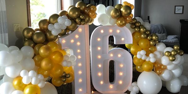 These balloon garlands are limitless! You decide the size, and where you want it. Wall, porch, ceili