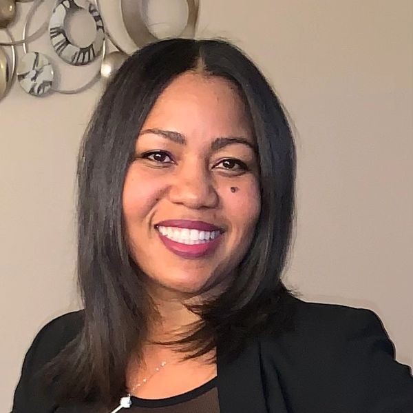 Black-owned winery, woman-owned winery in Cincinnati, Ohio, Felcia Cheers of Of Good Cheers Wines.