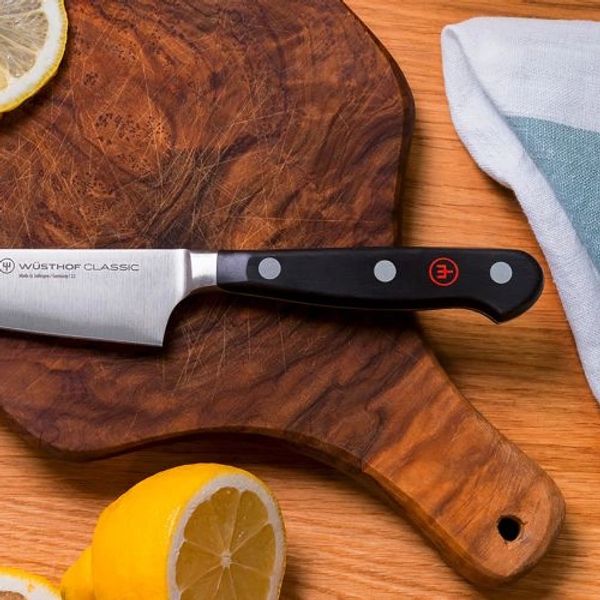Knife Sharpening Near Plymouth and Pembroke. MA logo Mister Sharps knife sharpening